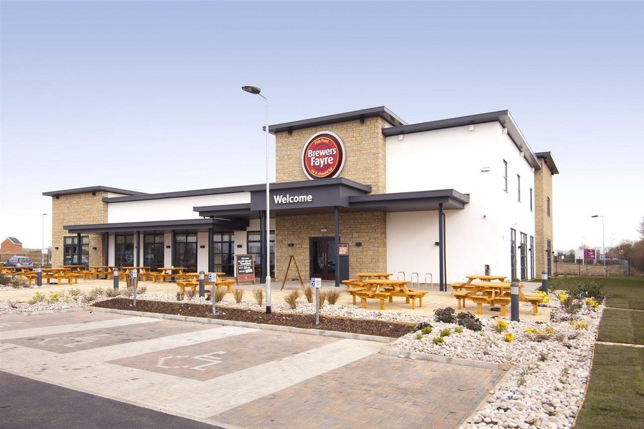 Premier Inn Bicester Exteriör bild