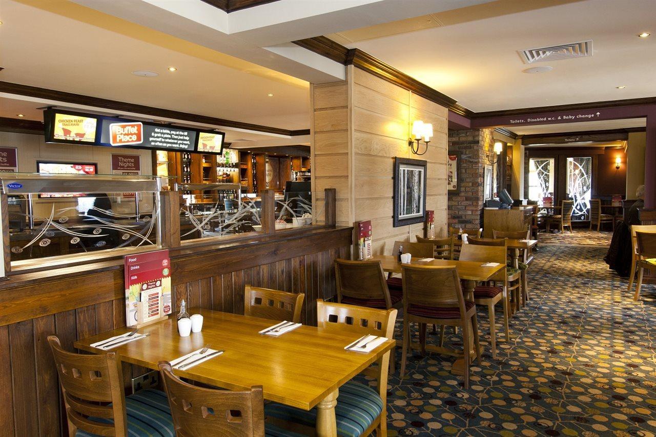 Premier Inn Bicester Exteriör bild