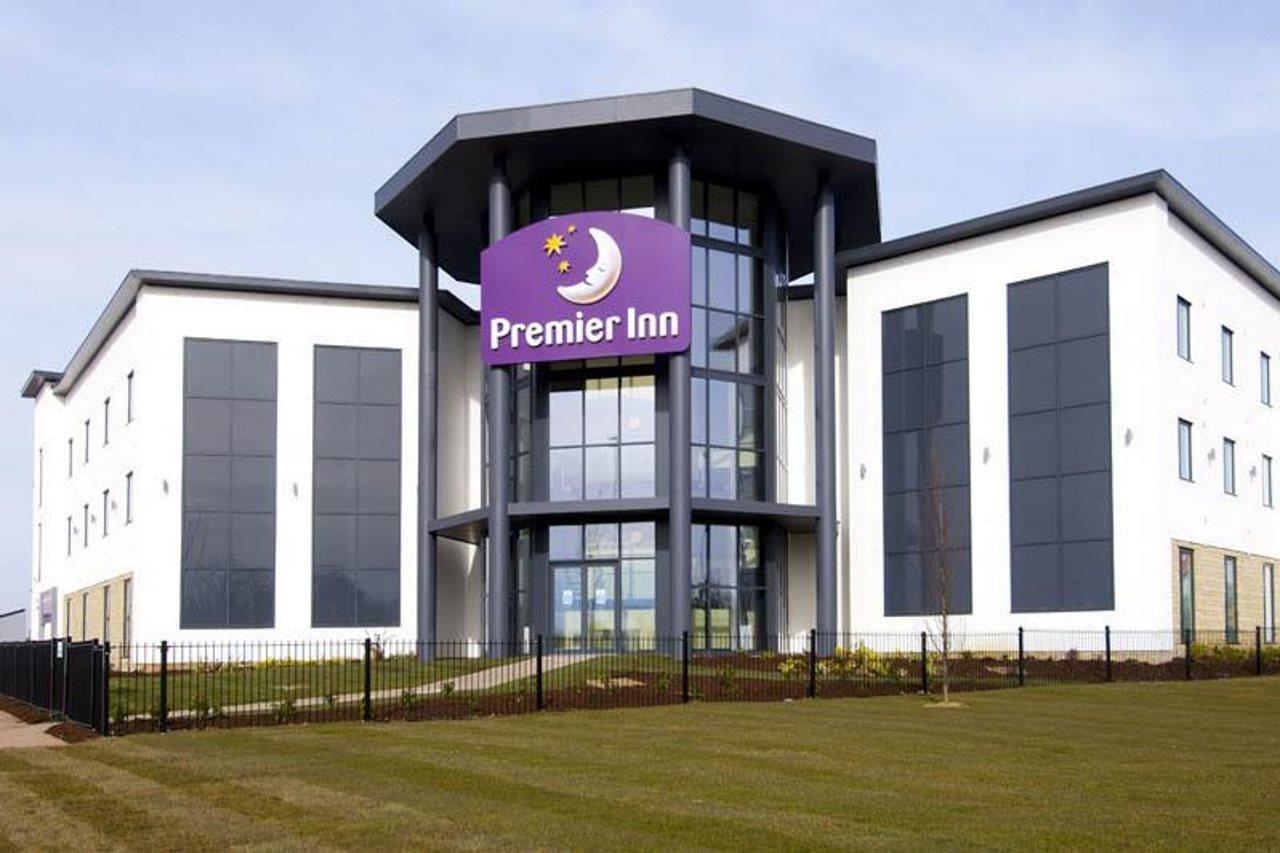 Premier Inn Bicester Exteriör bild